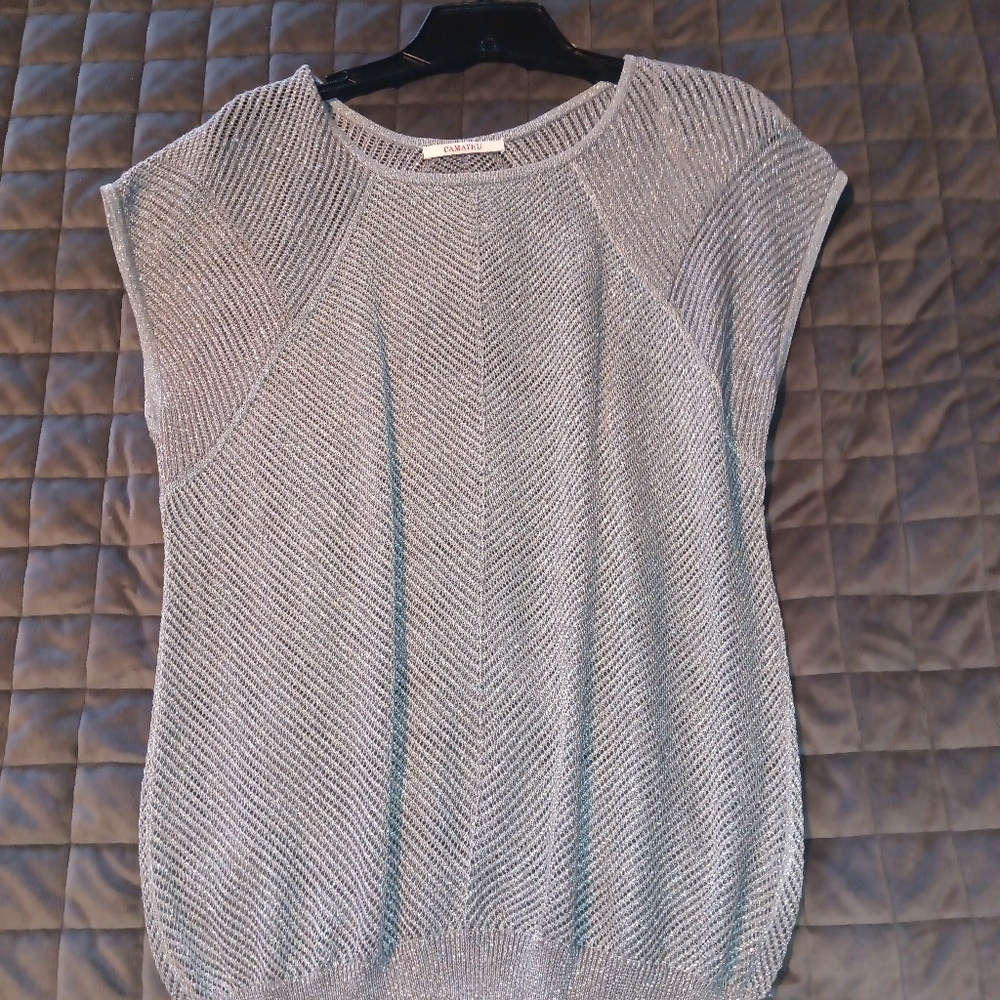 Gray Crew Neck Sweater with Relaxed Fit